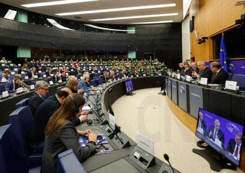 رئيس الجمهورية إلى زغرب لحضور مؤتمر حزب الشعب الأوروبي