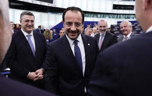 Tzitzikostas: Comprehensive settlement for Cyprus remains an absolute EU priority