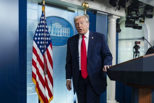 Θα βρούμε κάτι που θα ικανοποιεί το ΝΑΤΟ, εκτιμά ο Τραμπ για θέμα Γροιλανδίας