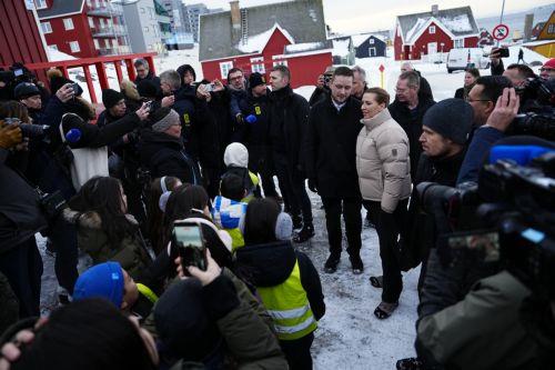 Στήριξη στους Γροιλανδούς από Δανή Πρωθυπουργό που επισκέφθηκε το Νούουκ