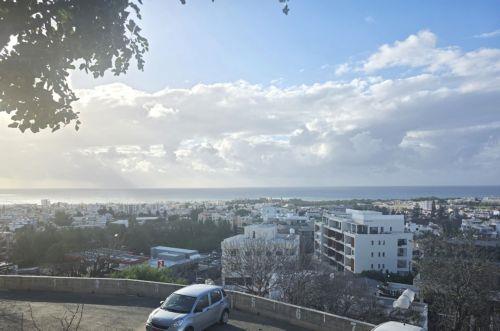 «Να μείνουν τα πολιτικά παιχνίδια μακριά από την οικογένειά μου», λέει στα μκδ σύζυγος Δημάρχου