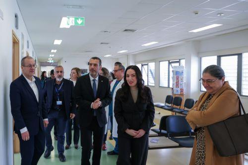 Η επάρκεια αίματος, σε επίσκεψη του Υπουργού Υγείας σε Κέντρο Αίματος