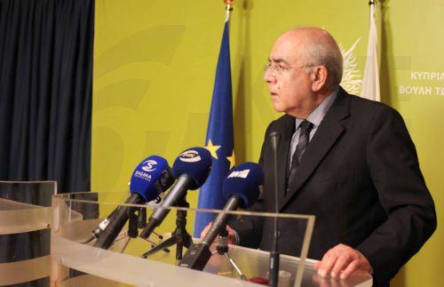 Η κυβέρνηση να ζητήσει την συνδρομή των χωρών-μελών της Ε.Ε λέει ο Γ.Ομήρου