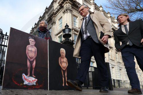 ΗΒ: Παραιτήθηκε ο γενικός γραμματέας της κυβέρνησης Στάρμερ