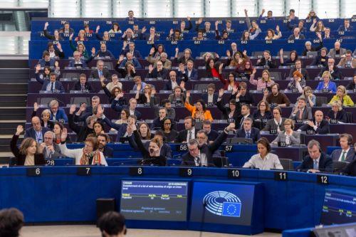 Νέο κατάλογο ασφαλών χωρών καταγωγής σε επίπεδο ΕΕ επικύρωσε το Ευρωπαϊκό Κοινοβούλιο