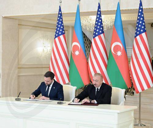 Μετά την επίσκεψη Βανς το Κρεμλίνο λέει ότι η Ρωσία θα αναπτύξει σχέσεις με Αρμενία-Αζερμπαϊτζάν