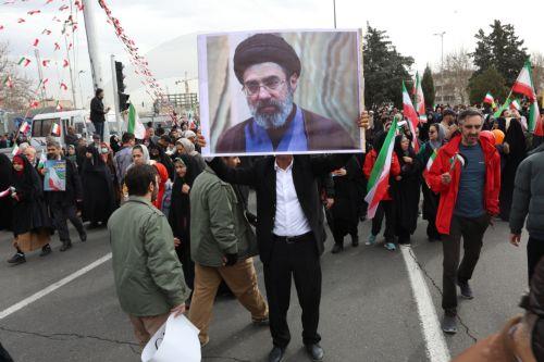 Ο Μοτζτάμπα Χαμενεΐ εξελέγη ανώτατος ηγέτης στο Ιράν