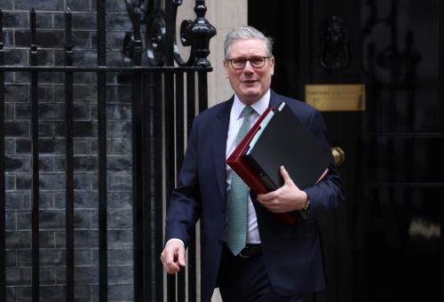 Την ανάγκη να υπάρξει μια σκληρή ισχύς έτοιμη για πόλεμο τόνισε ο Στάρμερ