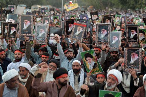 Διεθνής Τύπος: Η αποδυνάμωση του Ιράν αναδιαμορφώνει τη Μέση Ανατολή