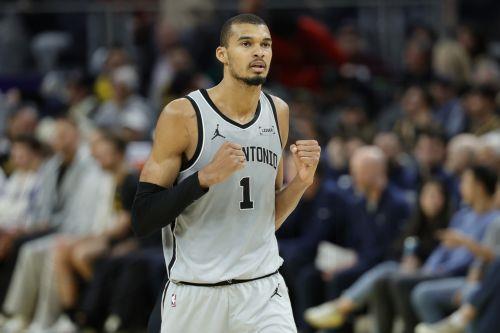 Σπερς, Κινγκς και Ρόκετς προχώρησαν με νίκες στο ΝΒΑ