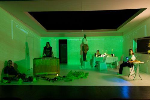 Τις απόψεις φορέων θεάτρου άκουσε η Υφυπουργός Πολιτισμού για το «Θυμέλη»