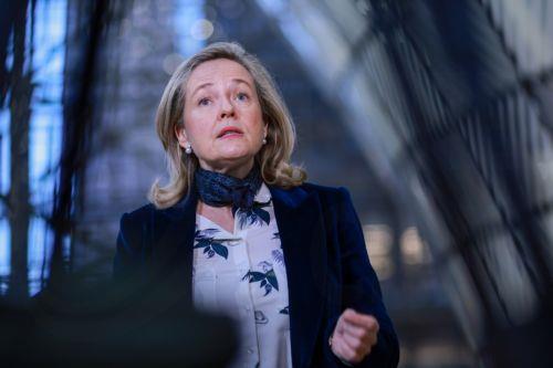 Συζητήσεις με ΥΠΑΜ για χρηματοδότηση μεγάλων επενδύσεων στην άμυνα, λένε πηγές ΕΤΕπ στο ΚΥΠΕ