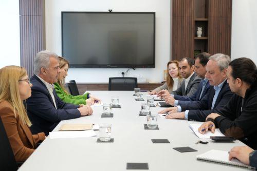 Φυλακές και δημόσια ασφάλεια συζήτησαν ΓΓ ΑΚΕΛ - Υπουργός Δικαιοσύνης