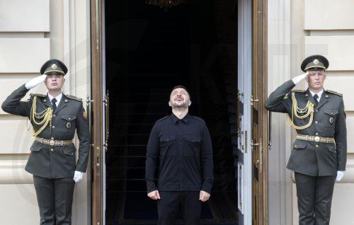 Ο Πρόεδρος Ζελένσκι θα απευθύνει ομιλία στην έκτακτη σύνοδο της ολομέλειας του ΕΚ