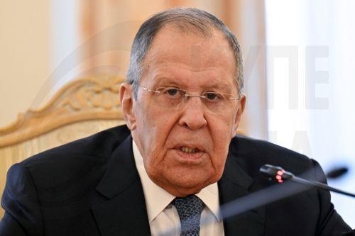 Οι ΗΠΑ πρέπει να πουν ποια είναι τα σχέδιά τους, λέει ο Λαβρόφ