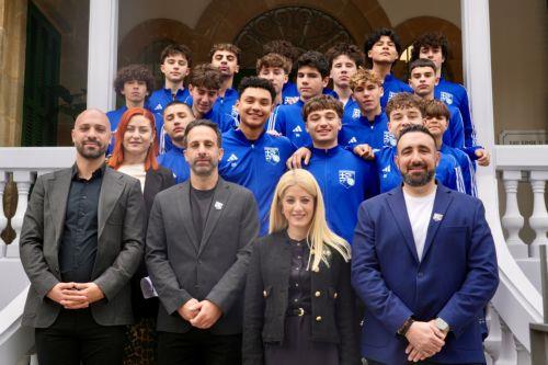 Με μέλη της ποδοσφαιρικής ομάδας «Ελευθερία – Παγκύπριος» ΝΥ συναντήθηκε η ΠτΒ