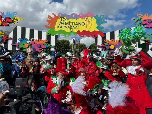 Με μουσική και κέφι η καρναβαλίστικη παρέλαση του Δήμου Π. Χρυσοχούς