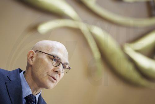 Δεν πρέπει να επιστρέψουμε στην βία ως βάση οργάνωσης του κόσμου, λέει ο Φόλκερ Τουρκ