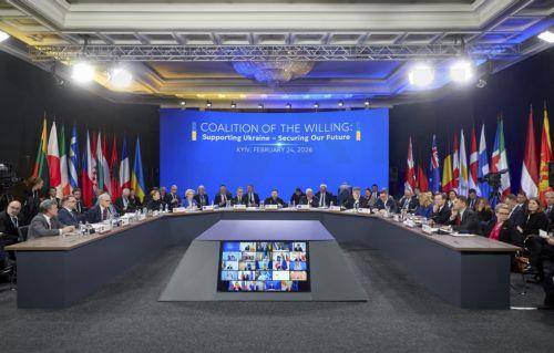 Υποστήριξη στην Ουκρανία επιβεβαίωσαν 30 ηγέτες σε τηλεδιάσκεψη