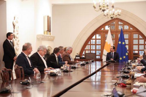 Στόχος να αυξήσουμε ουσιαστικά τις συντάξεις χαμηλοσυνταξιούχων είπε ο ΠτΔ στις συντεχνίες