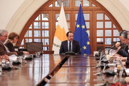 Αναμένουν πράξεις από Κυβέρνηση λένε οι συντεχνίες μετά τη συνάντηση με Πρόεδρο