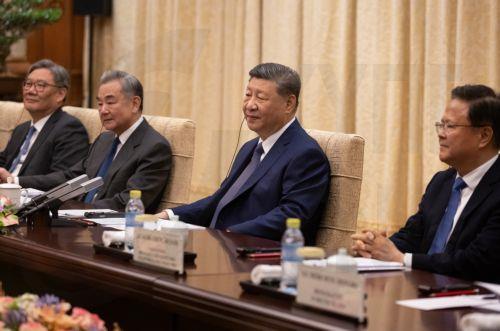 H Κίνα υποστηρίζει επίλυση διεθνών-περιφερειακών θεμάτων μέσω διαλόγου είπε ο ΥΠΕΞ