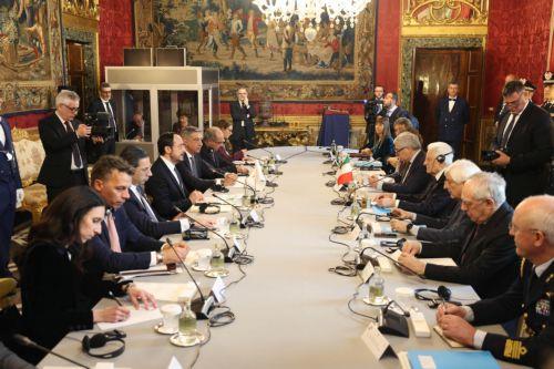 Στόχος οι σχέσεις με Ιταλία να φτάσουν στο επίπεδο σχέσεων με Γαλλία, πληροφορείται το ΚΥΠΕ