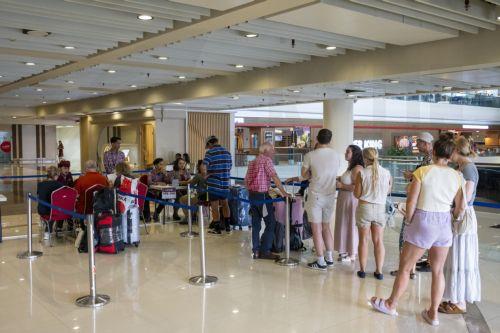 Κίνα-Ιαπωνία βολιδοσκόπησαν ΚΔ για απομάκρυνση υπηκόων τους, σύσκεψη στο ΥΠΕΞ για Κύπριους σε χώρες της περιοχής