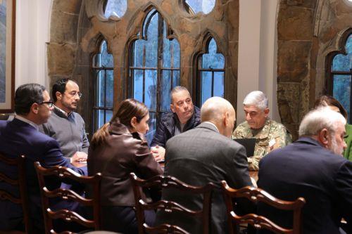 Σε διαρκή διαβούλευση το Συμβούλιο Εθνικής Ασφαλείας, λέει ο ΚΕ