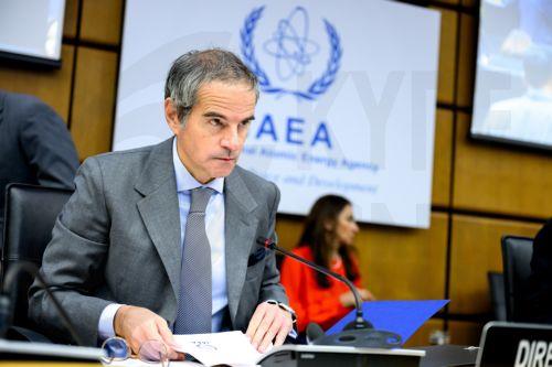 Ο επικεφαλής ΔΟΑΕ ζητά «απόλυτη αυτοσυγκράτηση» μετά τις επιθέσεις στο Ιράν