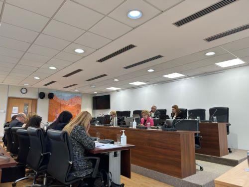 Εισηγήσεις για τροποποίηση νόμου για βία κατά γυναικών από Επ. Νομοθεσίας στην Επιτροπή Ανθρ. Δικαιωμάτων