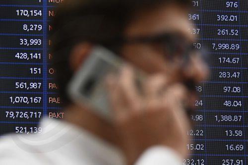 Οριακή άνοδος για ευρωπαϊκές αγορές που οδεύουν προς τη χειρότερη εβδομάδα εδώ και έναν χρόνο