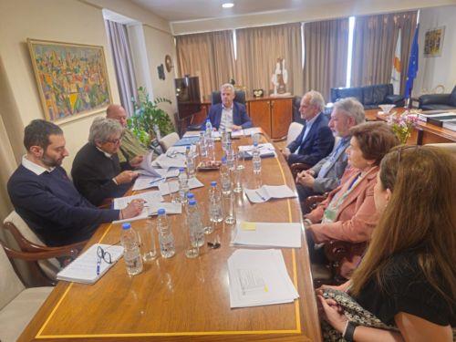 Άντρες μεταξύ 21-25 ετών η πλειοψηφία των συμμετεχόντων σε κοινοτική εργασία, αναφέρθηκε σε συνάντηση ΠΣΣΕ με Φυτιρή