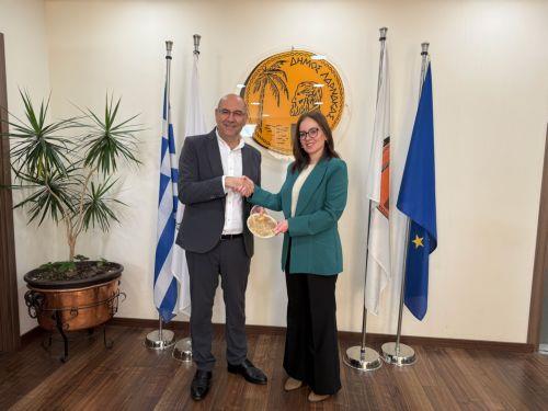 Ετοιμότητα για περαιτέρω συνεργασία εξέφρασαν Δήμος Λάρνακας και Πρέσβειρα Αρμενίας