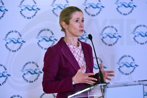 Κάλας: Eυρέως διαδεδομένη η ανησυχία ότι ο πόλεμος στη Μ. Ανατολή διευρύνεται ραγδαία