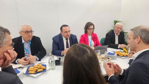 Koumis: “Tur operatörleri ve hava yolu şirketleri Kıbrıs uçuş programlarını sürdürüyor”