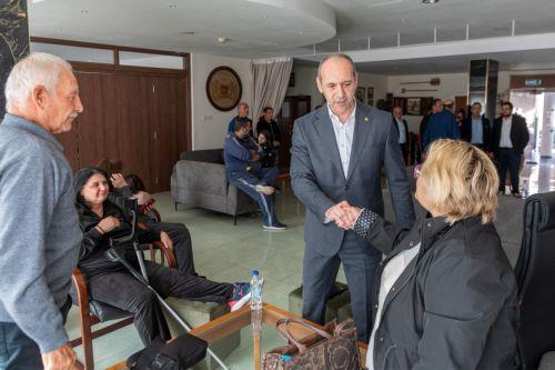 Το κράτος δίπλα στους κατοίκους Ακρωτηρίου διαβεβαίωσε ο Επίτροπος Προεδρίας