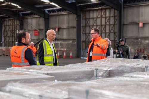 Τα λιμάνια και αεροδρόμια της Κύπρου λειτουργούν κανονικά, δήλωσε ο Βαφεάδης