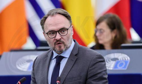 Γιόργκενσεν: Οι G7 ζητούν αξιολόγηση IEA για απελευθέρωση στρατηγικών αποθεμάτων πετρελαίου