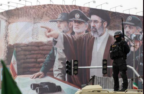 Το Ισραήλ καλεί σε εκκένωση δύο ζωνών στο κέντρο Τεχεράνης ενόψει στρατιωτικών πλήγματων