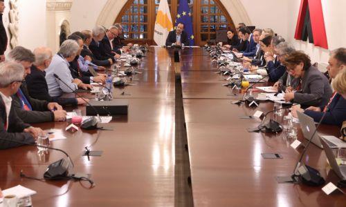 Η κρισιμότητα των στιγμών απαιτεί και δύσκολες αποφάσεις, είπε ο Πρόεδρος για αφθώδη πυρετό