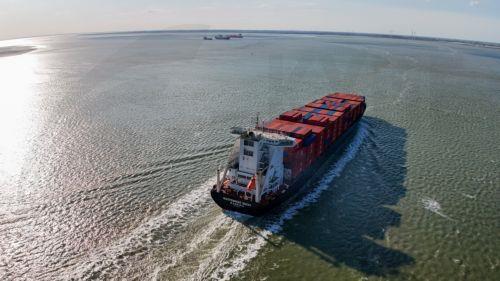 Μακρόν: Η Γαλλία θα βοηθήσει με συνοδεία πλοίων στο Ορμούζ μόλις «ηρεμήσει» η κατάσταση