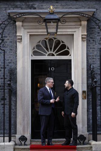 Επίσκεψη Ζελέσνκι στο Λονδίνο με αναφορά του στις Βρετανικές Βάσεις στην Κύπρο