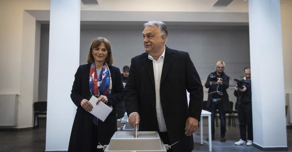 Οι Ούγγροι προσέρχονται σήμερα στις κάλπες για τις βουλευτικές εκλογές