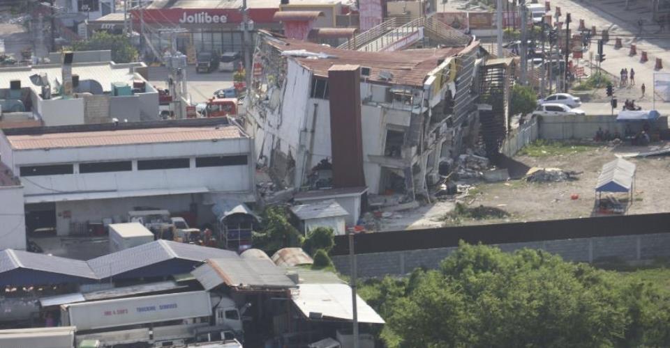 Τουλάχιστον 46 νεκροί από το σεισμό στις Φιλιππίνες τη Δευτέρα