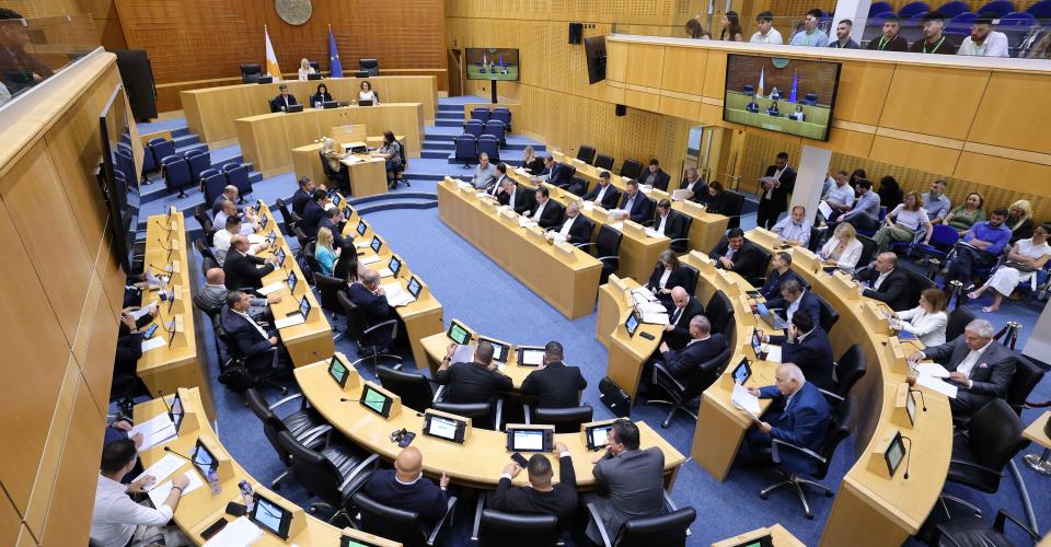 Με την παρουσία τεσσάρων Υπουργών αρχίζουν οι συνεδρίες των κοινοβουλευτικών...