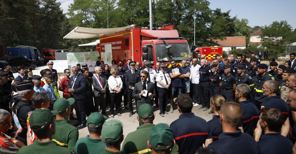 Απομακρύνθηκαν 110.000 άνθρωποι στη Γαλλία και 63.000 στην Ισπανία από τις...