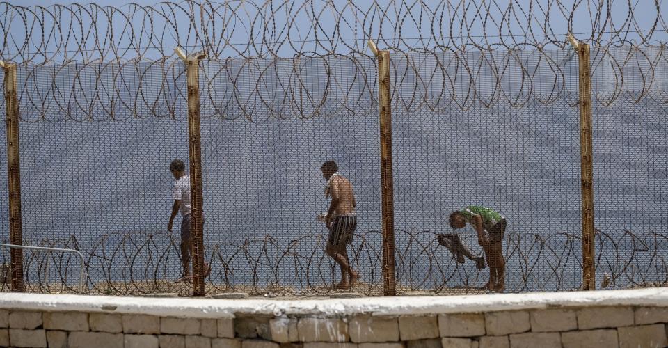 Γαλλία-Γερμανία ενισχύουν μέτρα μετά τα γεγονότα στη Θέουτα