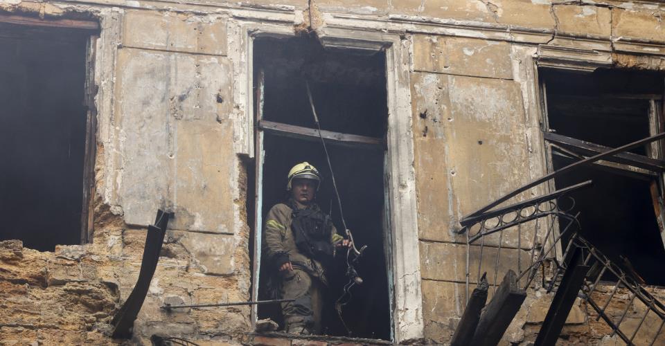 Η Ρωσία στοχοθέτησε ουκρανικά λιμάνια στη Μαύρη Θάλασσα, 4 άτομα έχασαν τη ζωή...