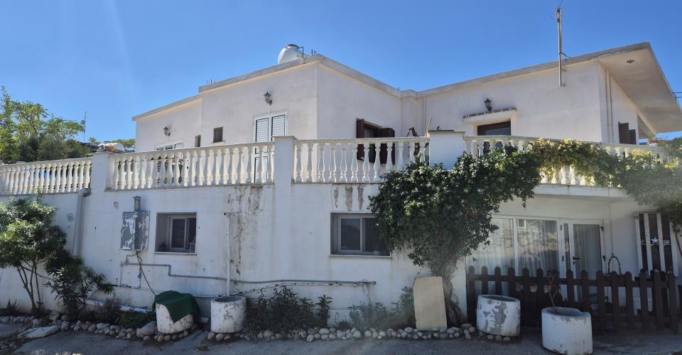 Ο ξεριζωμός που ακολούθησε την εισβολή, η φυγή Τ/κ και η δράση του Ερυθρού...